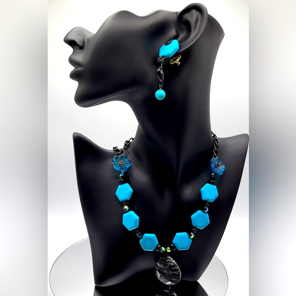 *RARE* Blue Turquoise Zebra Agate Austrian Crystal Glasswork Beaded Necklace Set